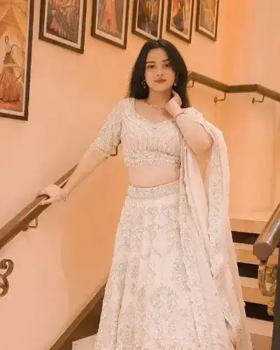 Escort Service In Akkalkot